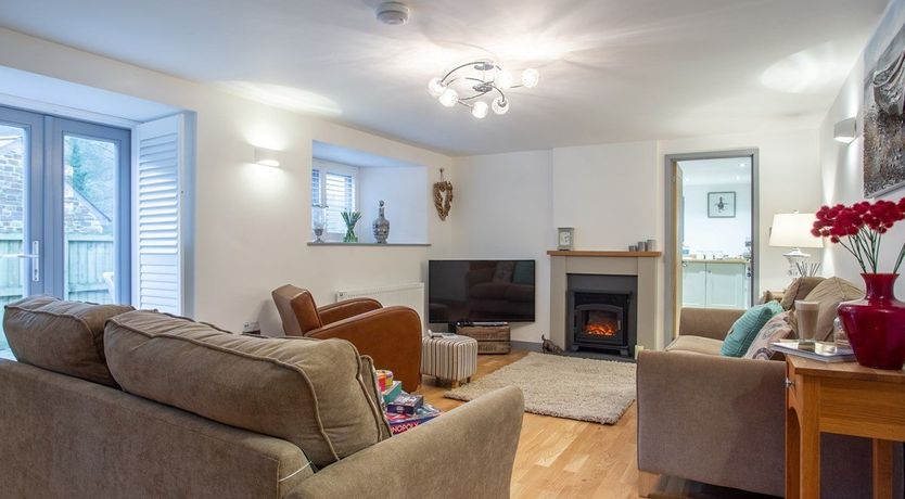 Photo of 3 Bed in Herodsfoot