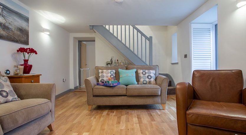 Photo of 3 Bed in Herodsfoot