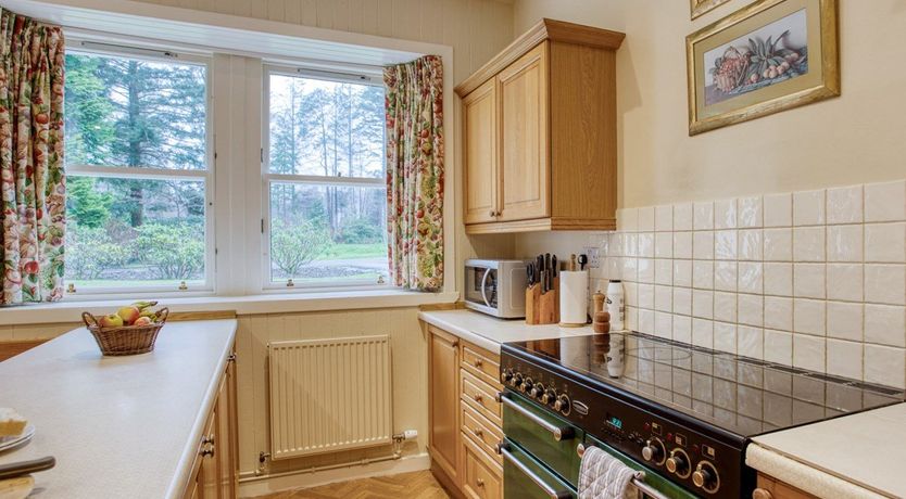 Photo of 6 Bed in Kinlocheil