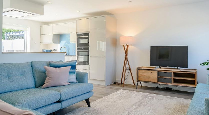 Photo of 4 Bed in Instow