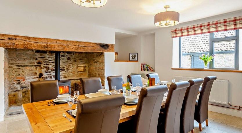 Photo of 5 Bed in Ashbrittle