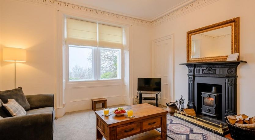 Photo of 4 Bed in Taynuilt