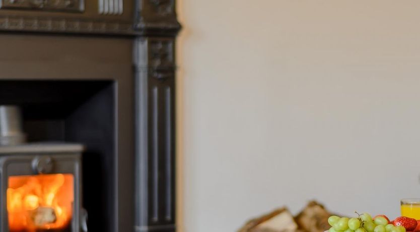 Photo of 4 Bed in Taynuilt