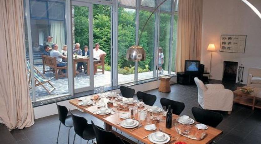 Photo of Holly House at Cashelfean