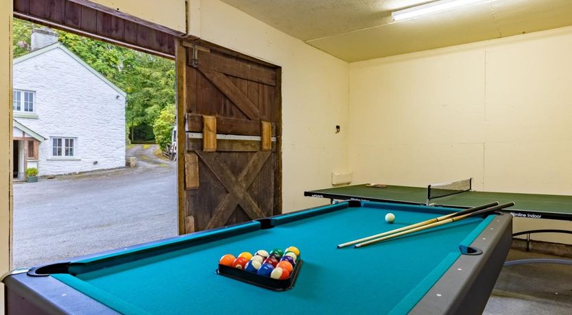 Photo of 6 Bed in Okehampton