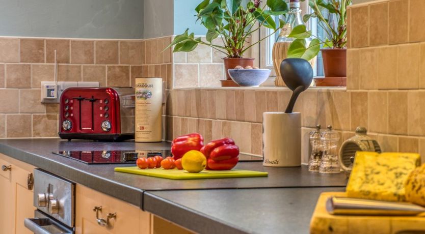 Photo of 4 Bed in Newtown