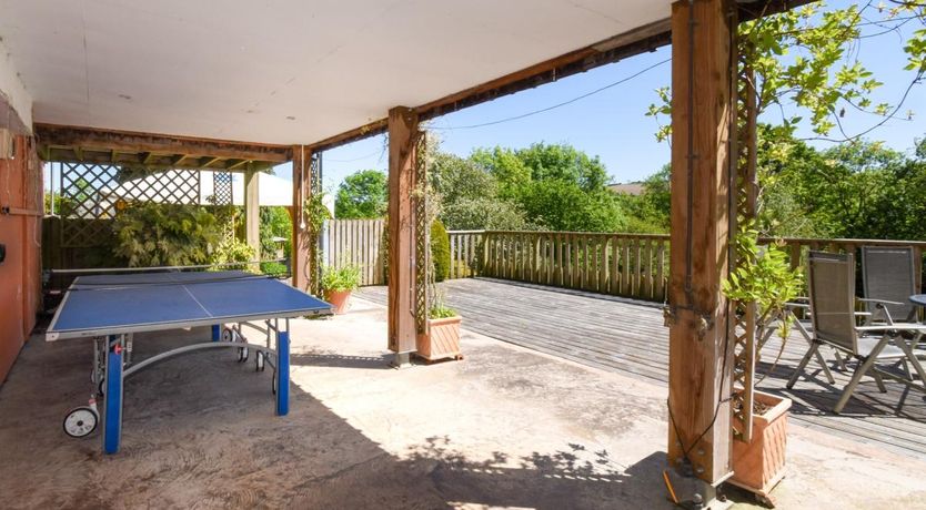 Photo of 4 Bed in Dolfor