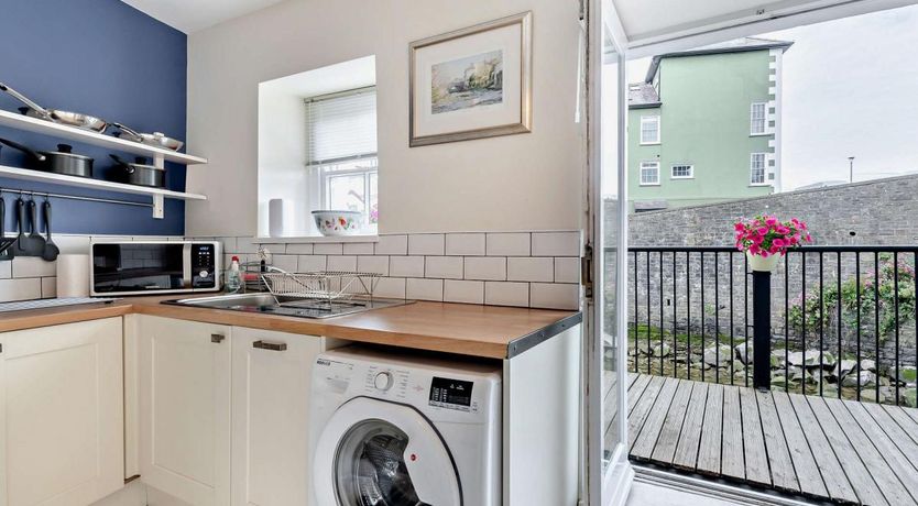 Photo of 1 Bed in Aberaeron