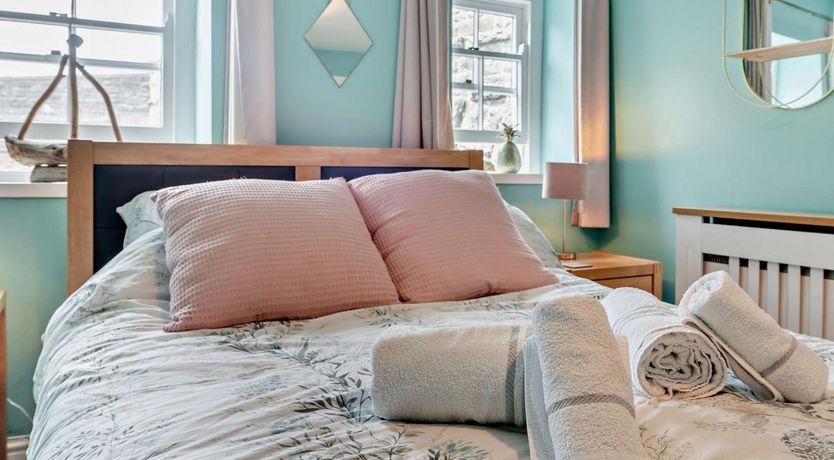 Photo of 1 Bed in Aberaeron