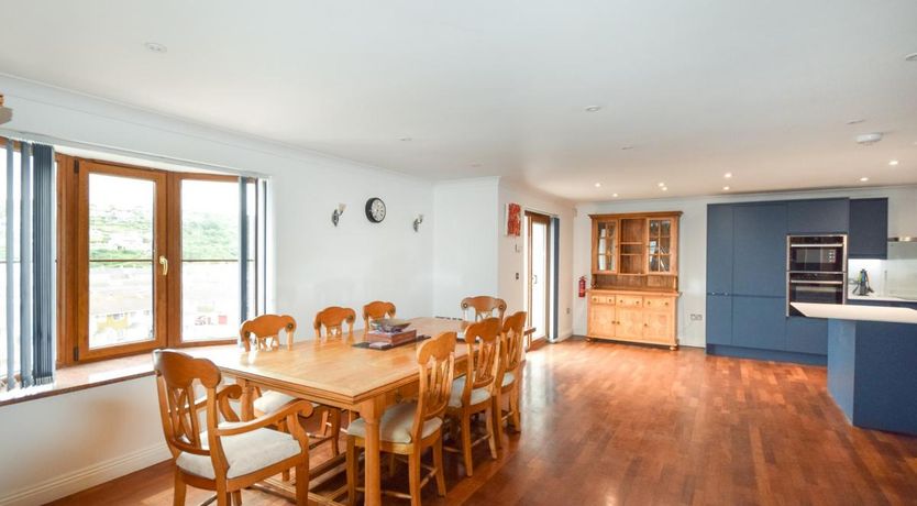 Photo of 4 Bed in Portreath