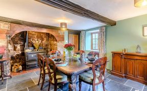 Photo of in Tiverton (77884)