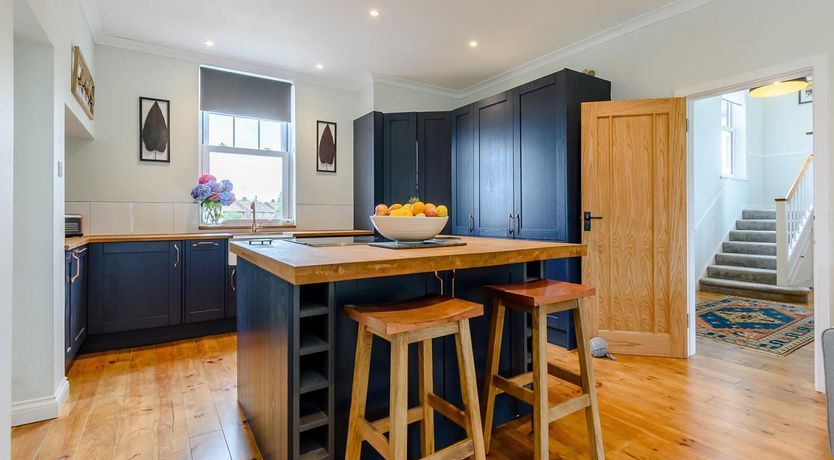 Photo of 4 Bed in Bexhill-on-sea