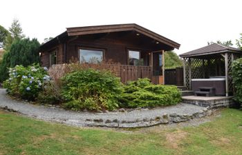 Hillside View Holiday Cottage