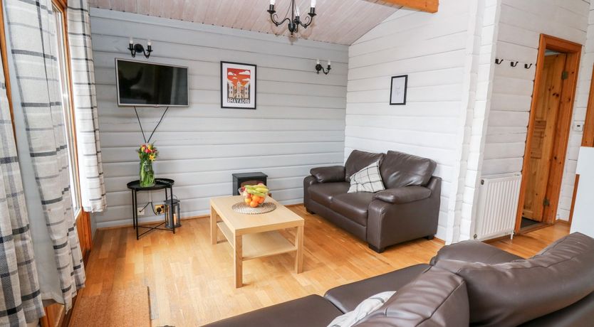 Photo of Snowy Owl Lodge