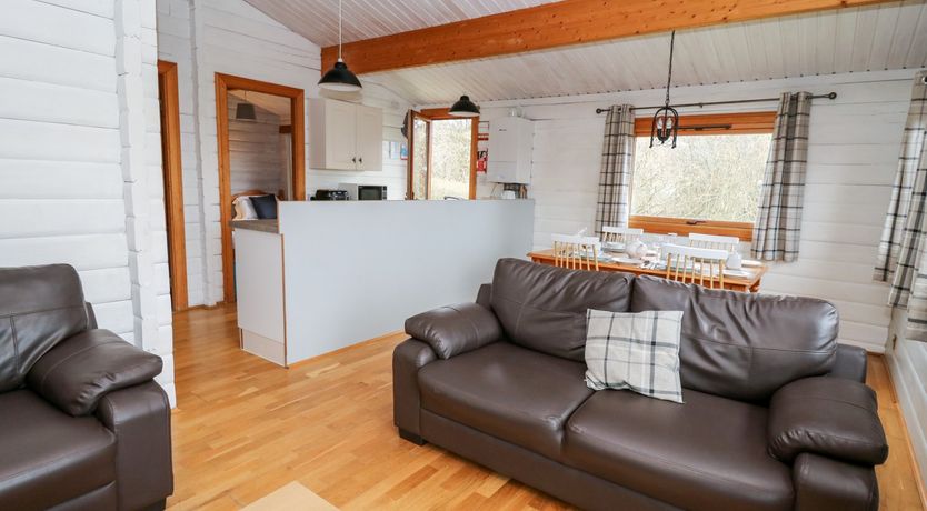 Photo of Snowy Owl Lodge