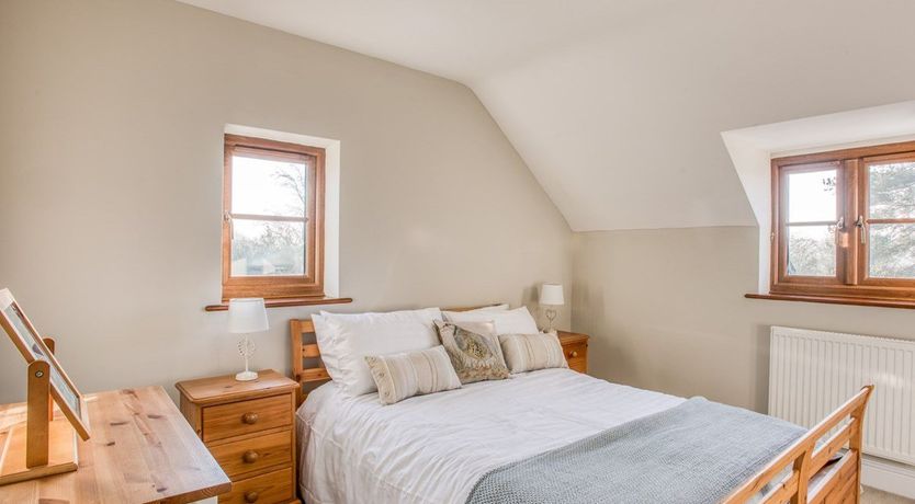 Photo of 4 Bed in Briston