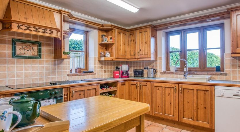 Photo of 4 Bed in Briston