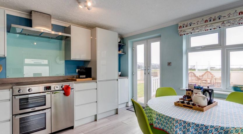 Photo of 4 Bed in Burnham -on- Sea