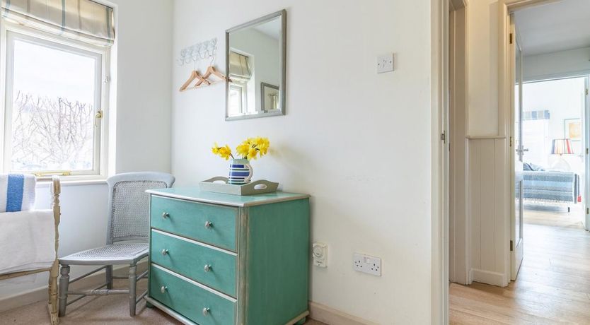 Photo of 2 Bed in Eype