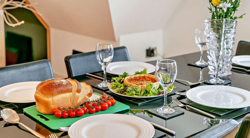 Photo of 3 Bed in Ilfracombe