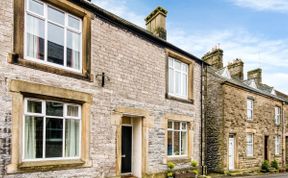 Photo of Cottage in Derbyshire