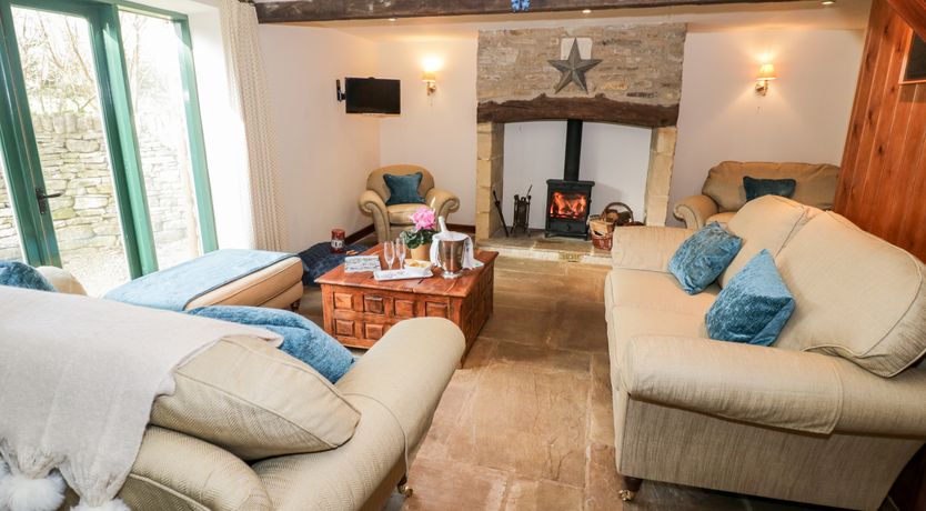 Photo of Five Mile House Barn