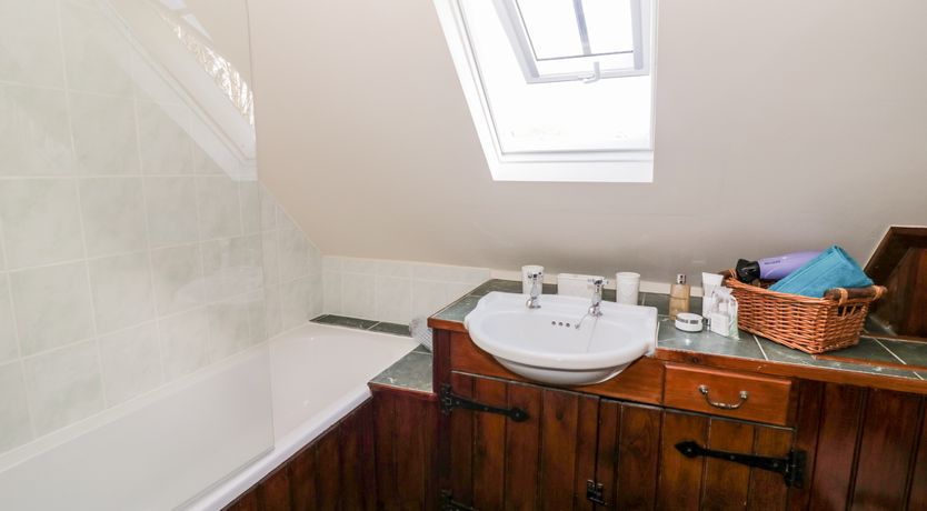 Photo of Five Mile House Barn