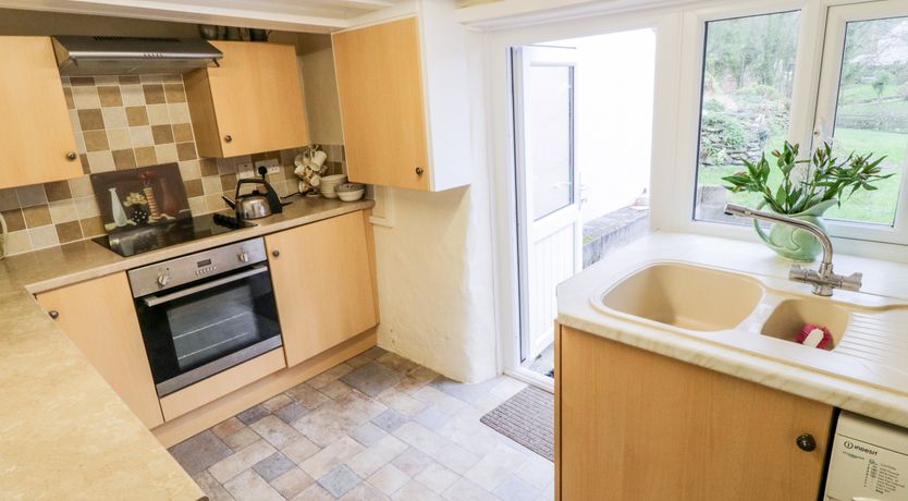 Photo of 2 Rose Cottages