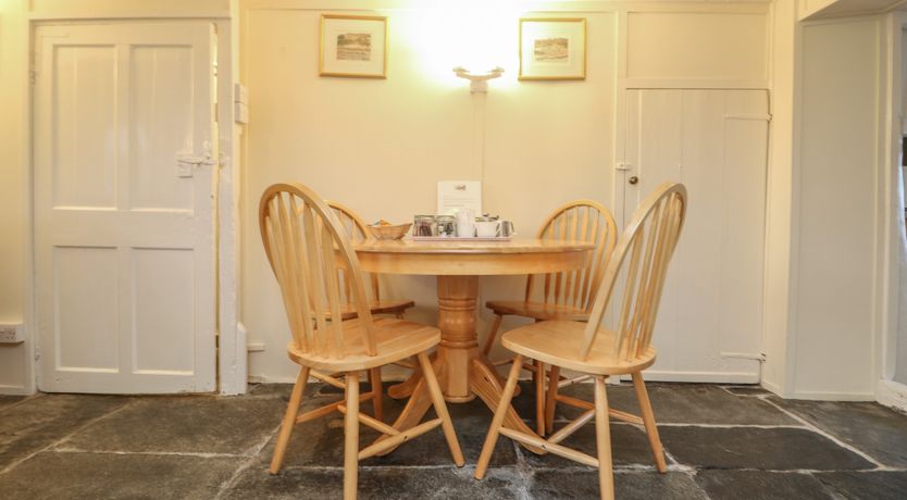 Photo of 2 Rose Cottages