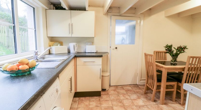 Photo of 4 Rose Cottages