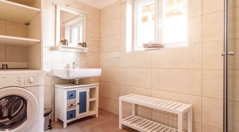 Photo of Lakeside Village 4 (+ sauna)