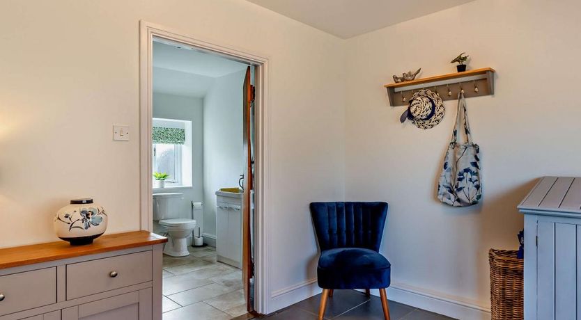 Photo of 2 Bed in Hartland