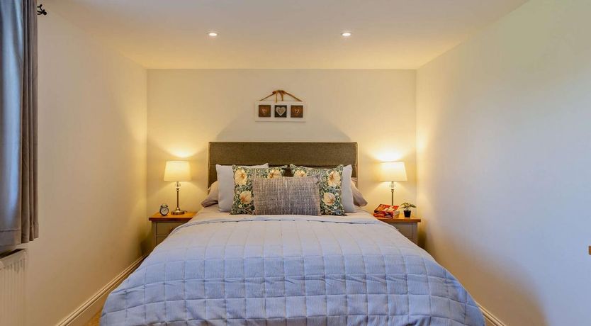 Photo of 2 Bed in Hartland