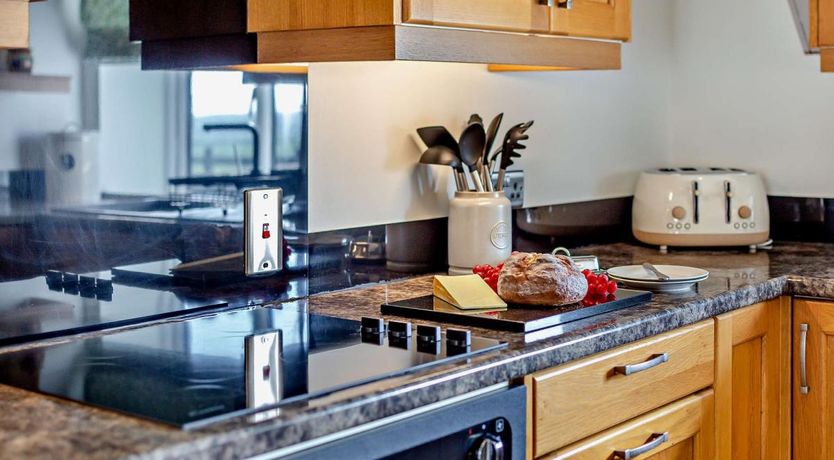 Photo of 2 Bed in Hartland