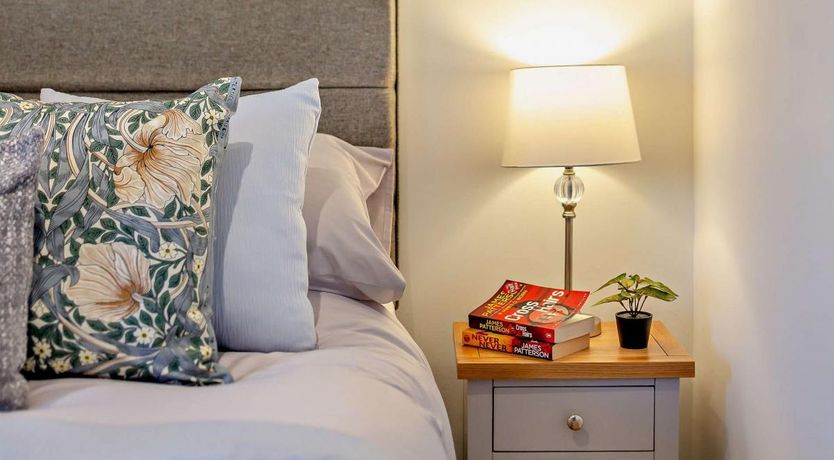 Photo of 2 Bed in Hartland