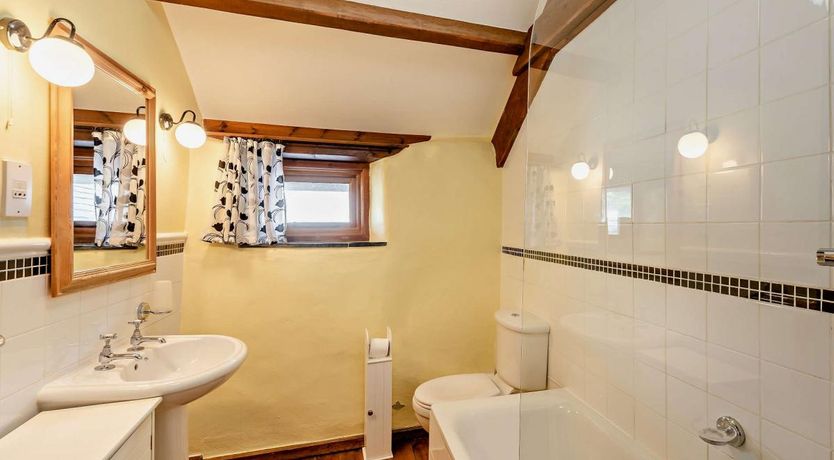 Photo of 2 Bed in Ilfracombe