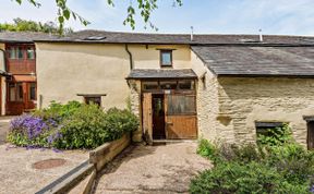 Photo of 2 Bed in Ilfracombe