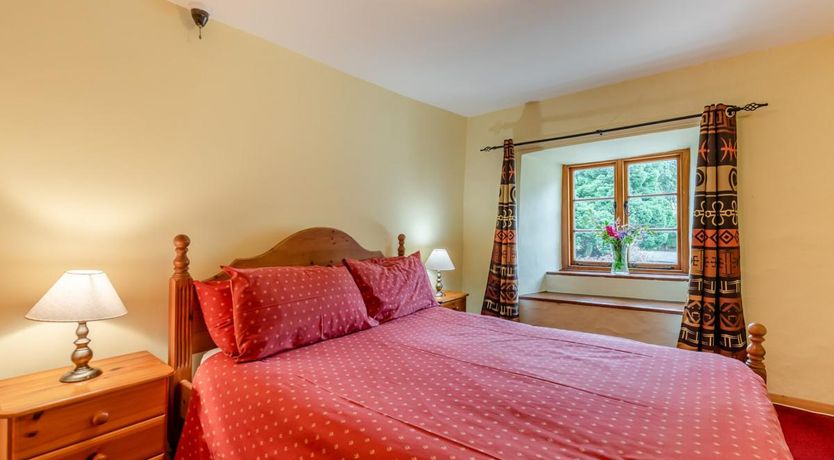 Photo of 2 Bed in Ilfracombe