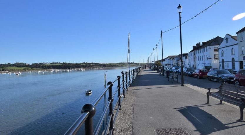 Photo of 2 Bed in Appledore