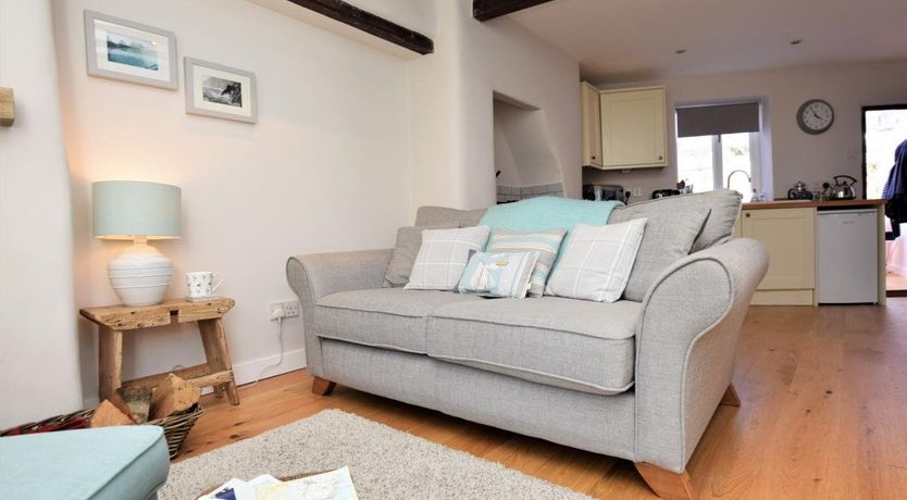 Photo of 2 Bed in Appledore