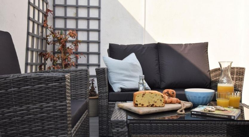 Photo of 2 Bed in Appledore