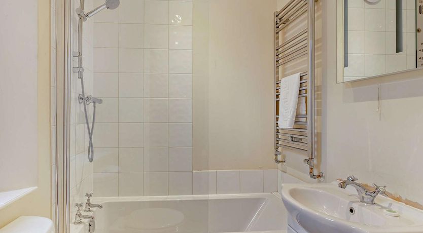 Photo of 4 Bed in Bideford