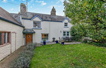 4 Bed in Appledore Holiday Home