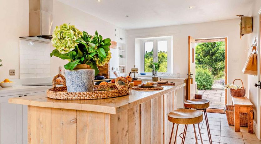 Photo of 3 Bed in Kingsbridge