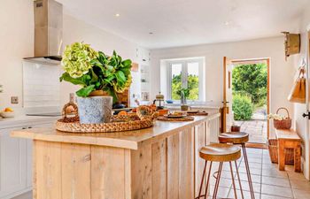 in Salcombe  (COURT) Holiday Cottage