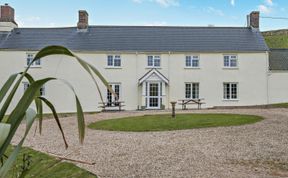 Photo of 6 Bed in Plymouth