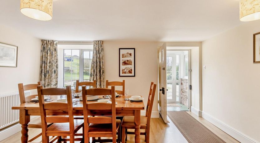 Photo of 6 Bed in Plymouth