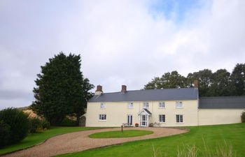 in Wembury  (FARMH) Holiday Cottage