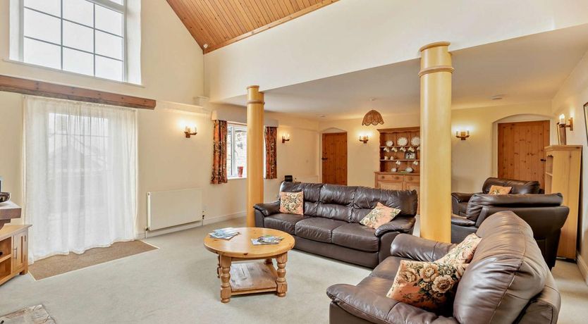 Photo of 3 Bed in Plymouth