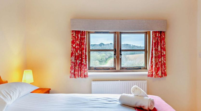 Photo of 3 Bed in Wembury